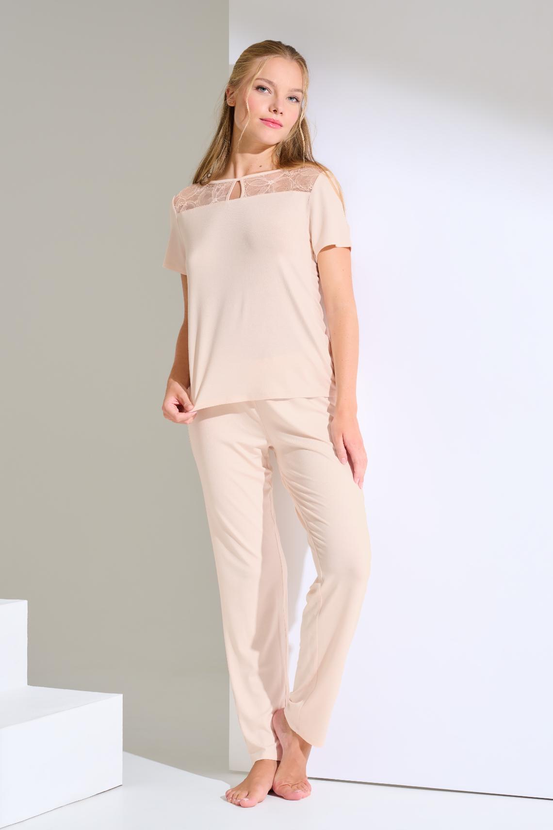 23453 PATRICIA Pyjama long trousers and shirt short sleeves